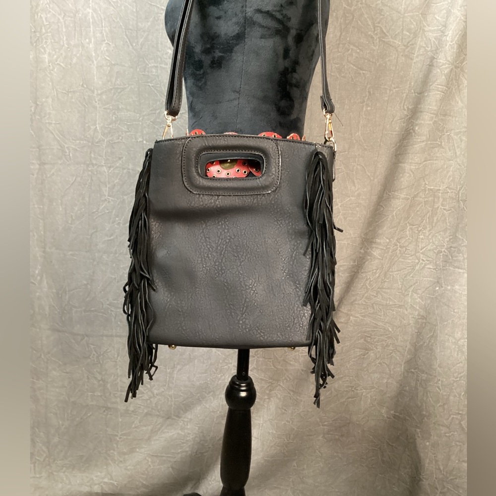 NWT Pink Haley Honora With Fringe in Black